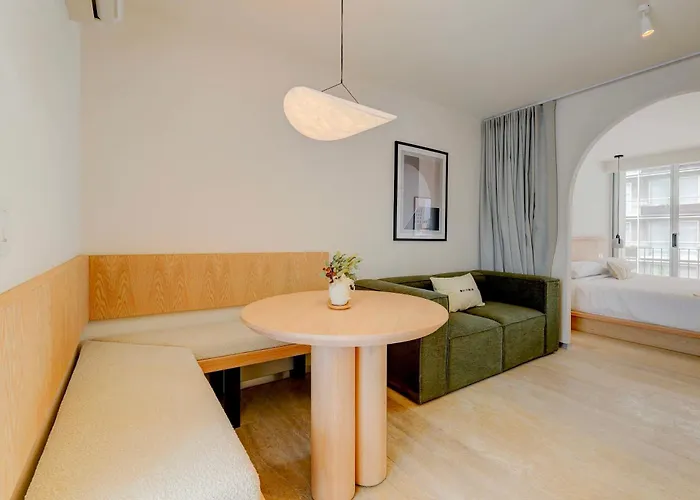 Capitalia 305 Apartment